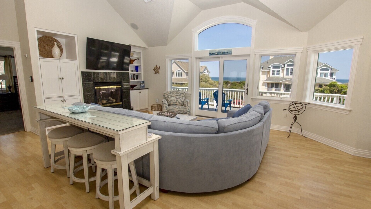 Photo of Livingroom in Pine Island