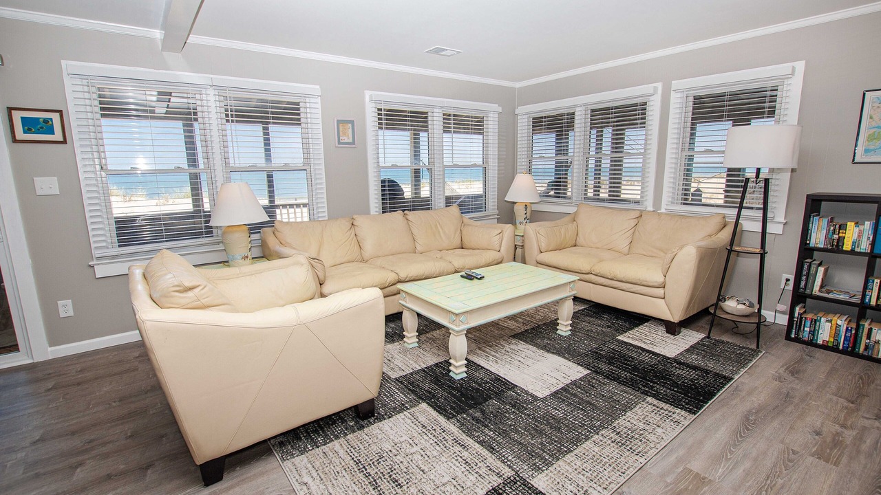 Photo of Livingroom in Kitty Hawk
