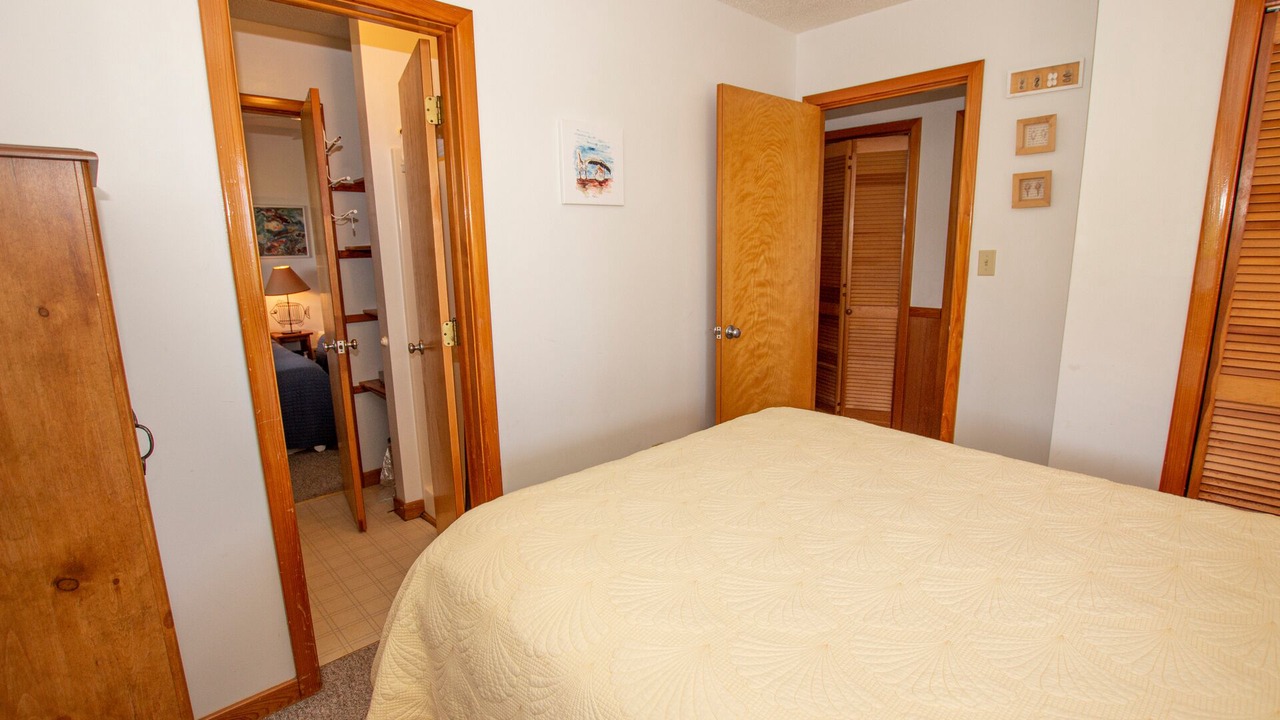 Photo of Bedroom in South Nags Head