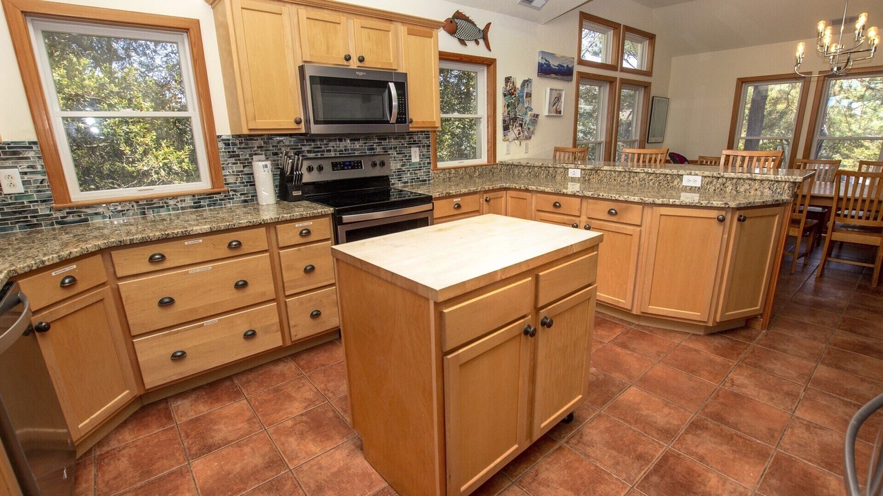 Photo of Kitchen in Corolla Light