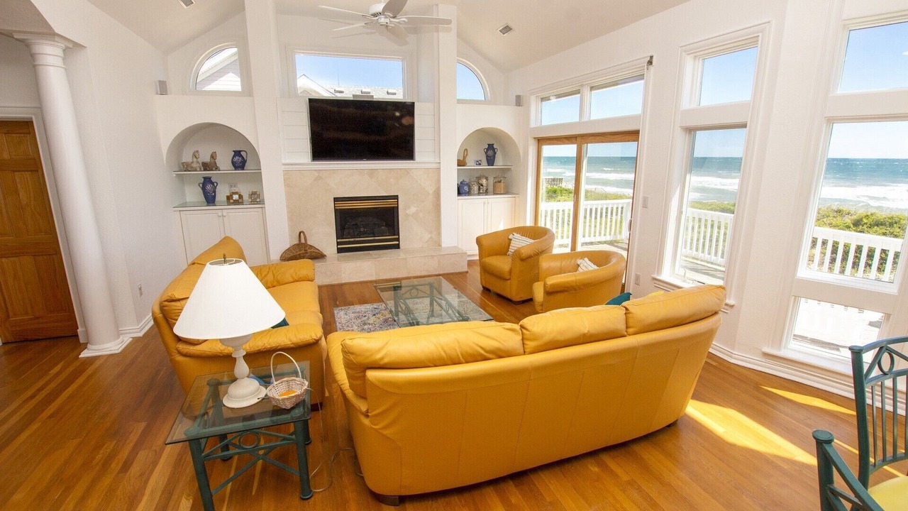 Photo of Livingroom in Pine Island