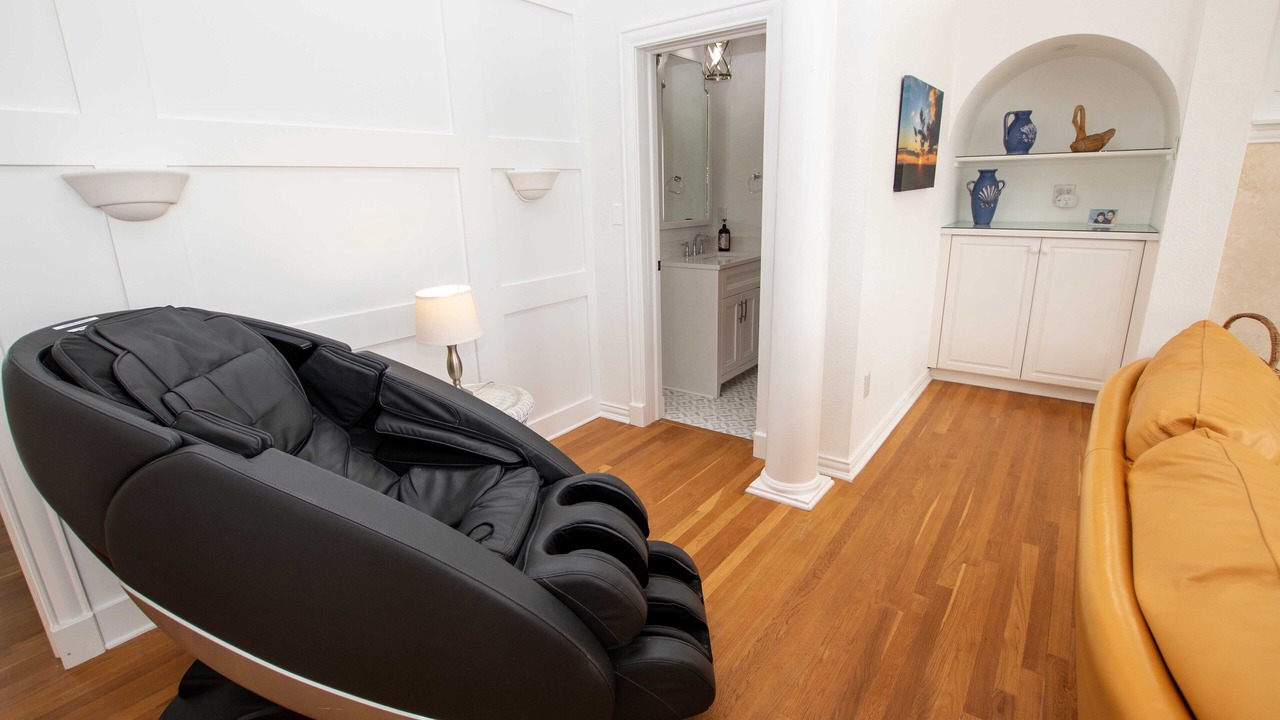 Photo of Livingroom in Pine Island