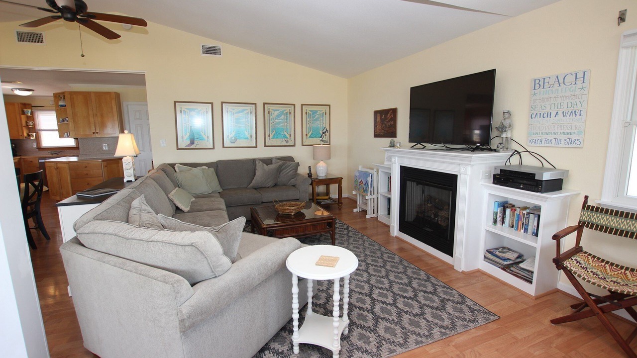 Photo of Livingroom in Kill Devil Hills