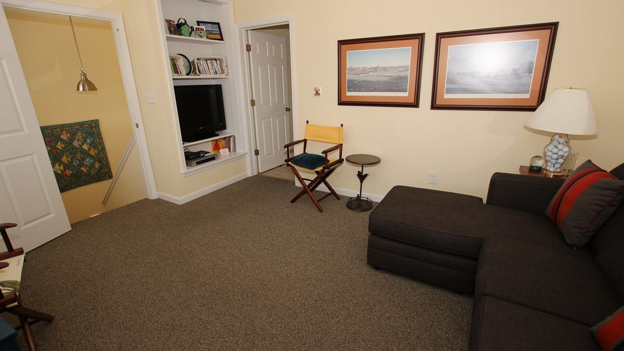 Photo of Livingroom in Kill Devil Hills