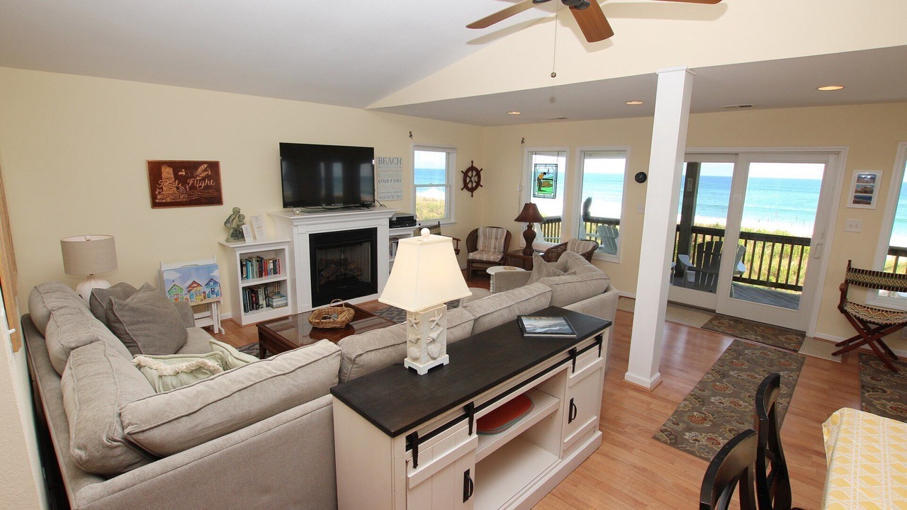 Photo of Livingroom in Kill Devil Hills