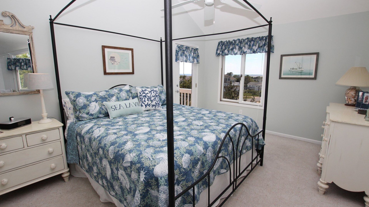 Photo of Bedroom in Carolina Dunes