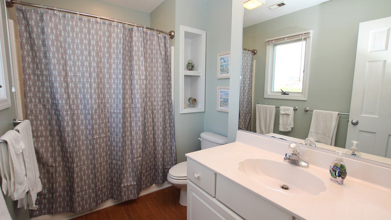 Photo of Bathroom in Carolina Dunes