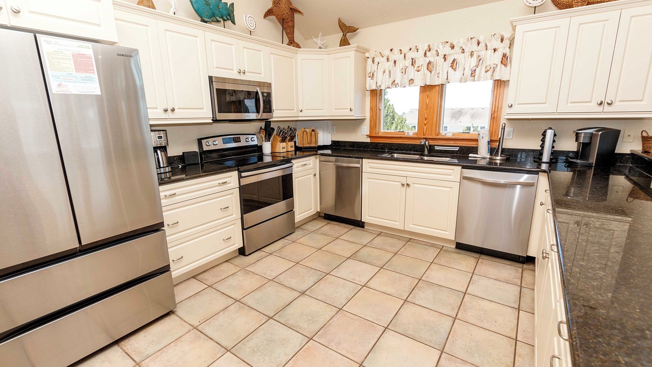 Photo of Kitchen in Corolla Light