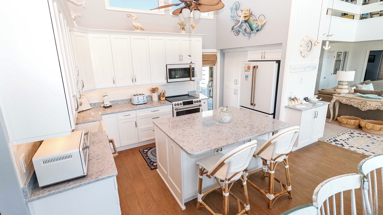 Photo of Kitchen in Whalehead Beach