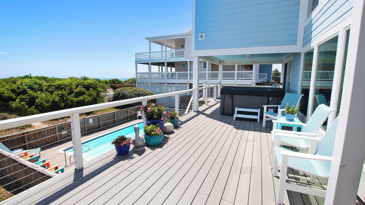 Photo of Patio Balcony in Whalehead Beach