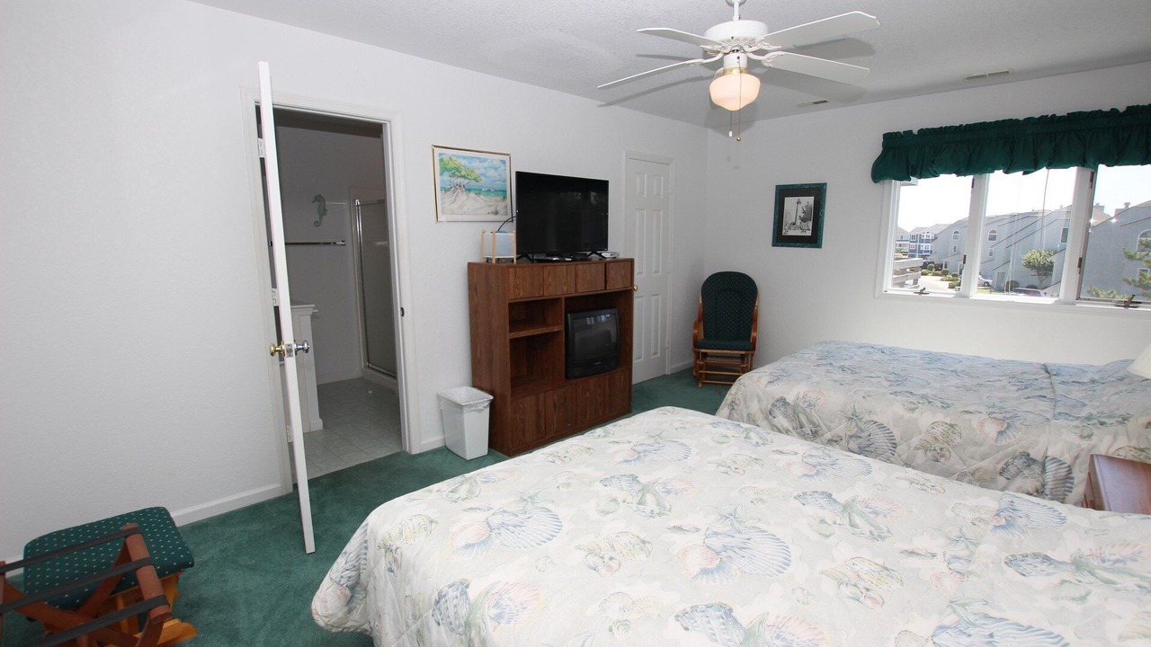 Photo of Bedroom in Corolla Light