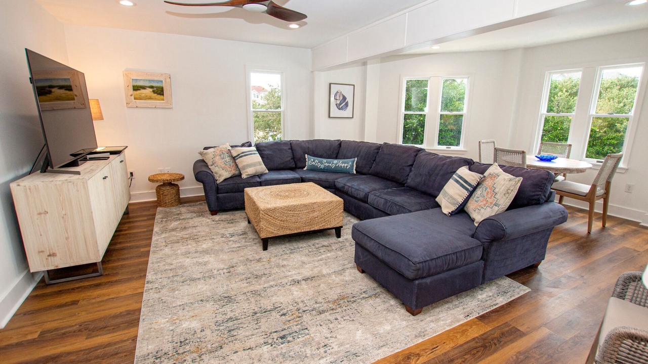 Photo of Livingroom in Pine Island