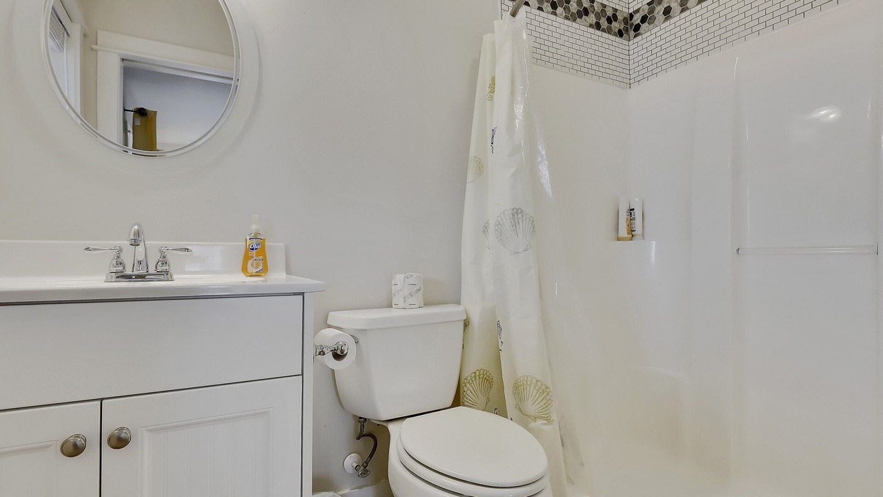 Photo of Bathroom in Corolla Light