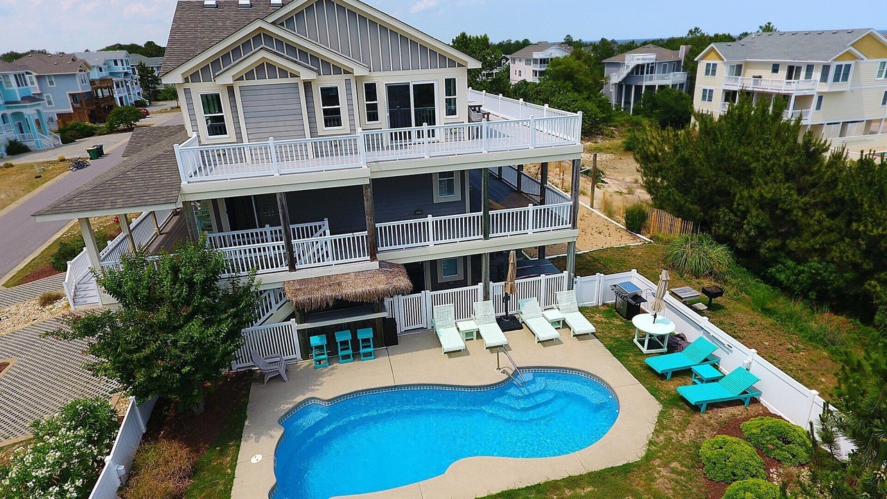 Photo of Outdoor in Corolla Light