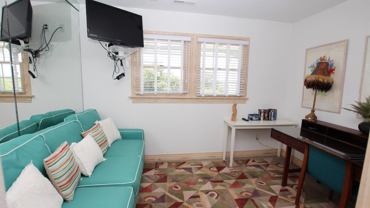 Photo of Livingroom in Pine Island