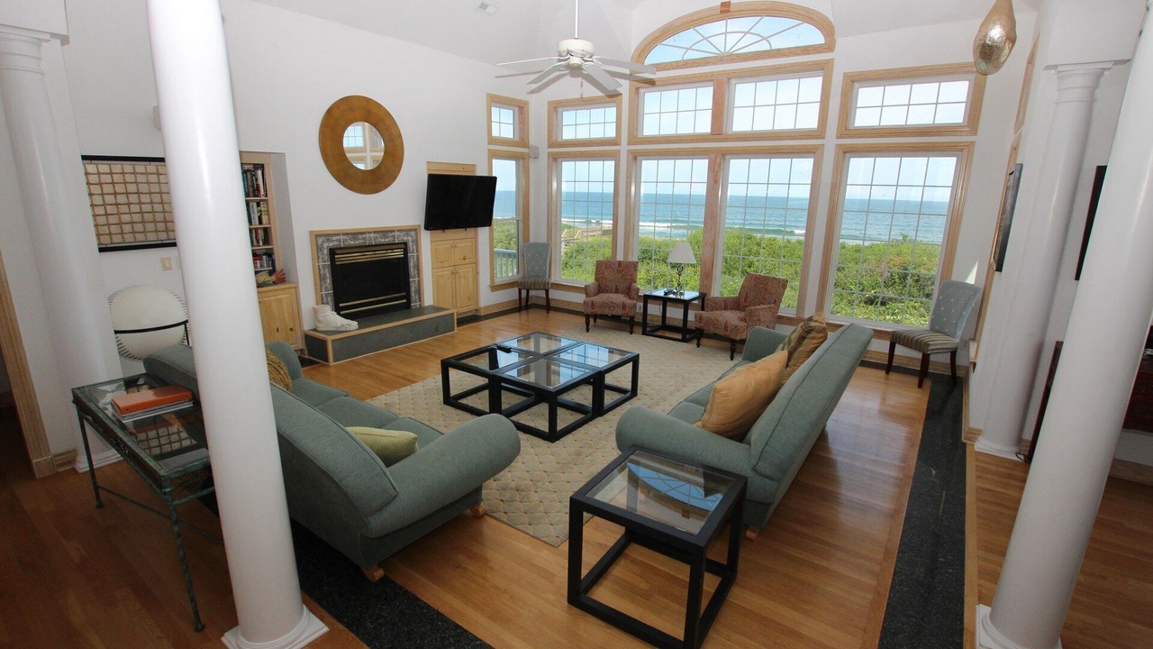 Photo of Livingroom in Pine Island