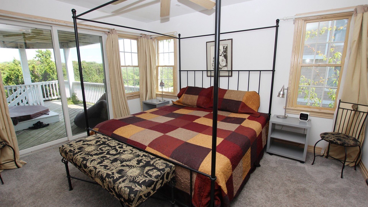Photo of Bedroom in Pine Island