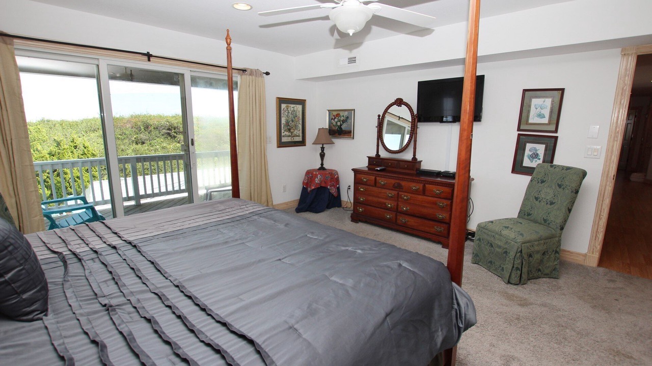Photo of Bedroom in Pine Island
