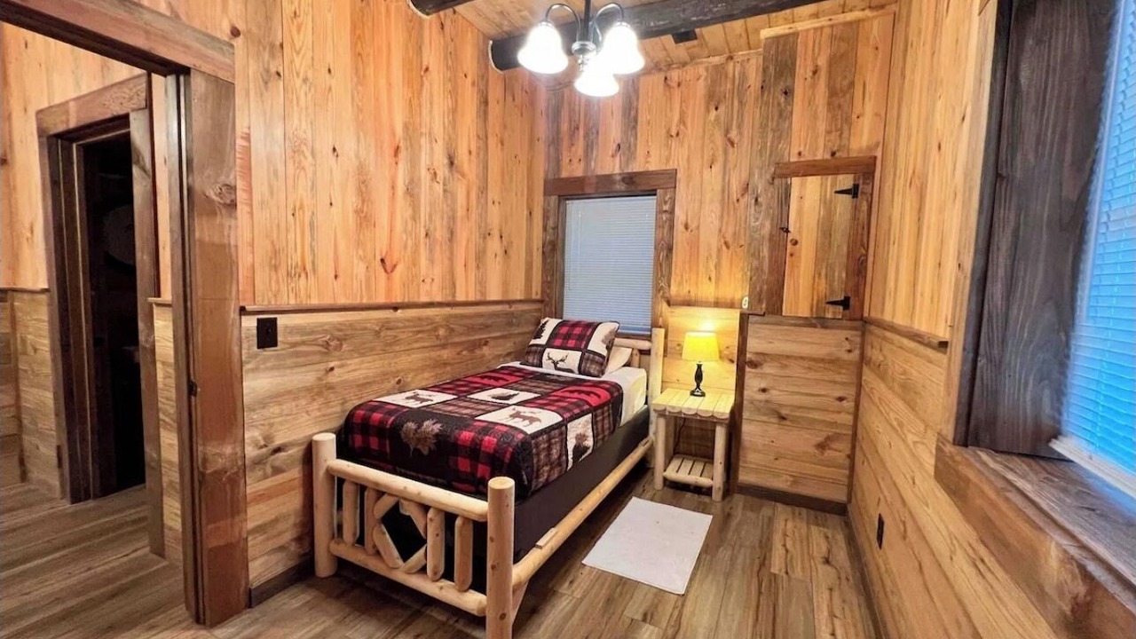 Photo of Bedroom in McGrady