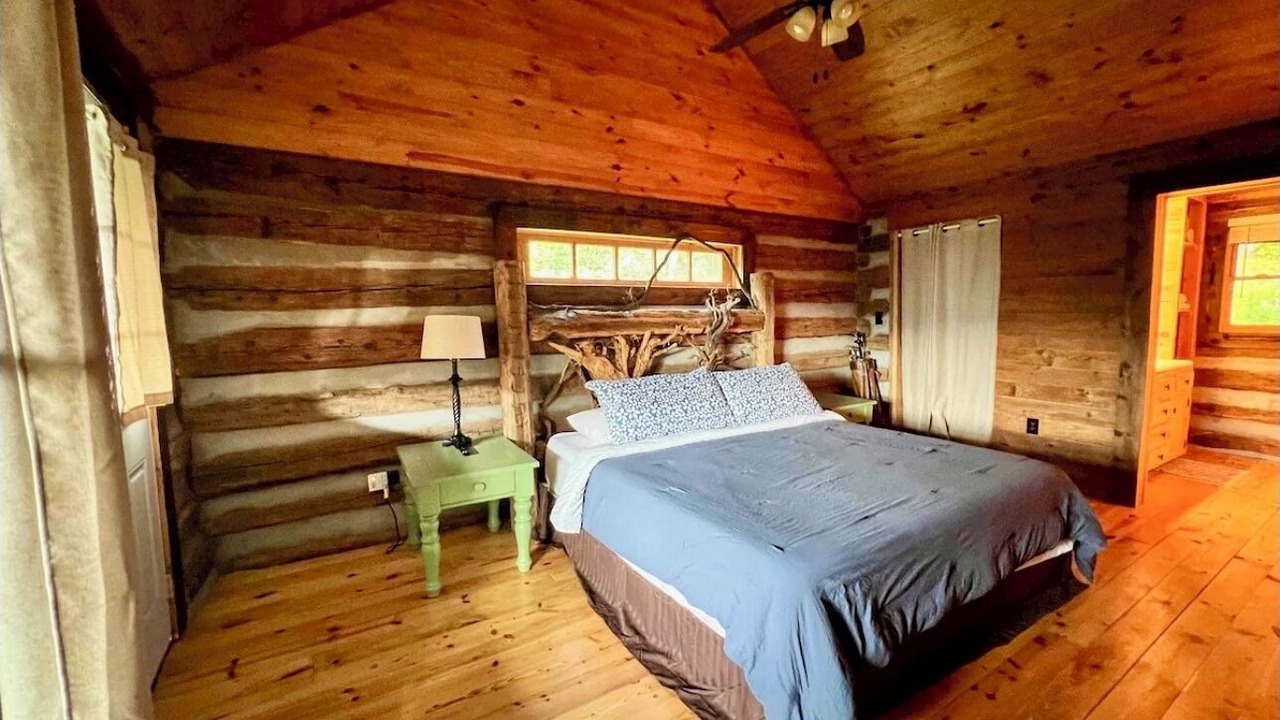 Photo of Bedroom in McGrady