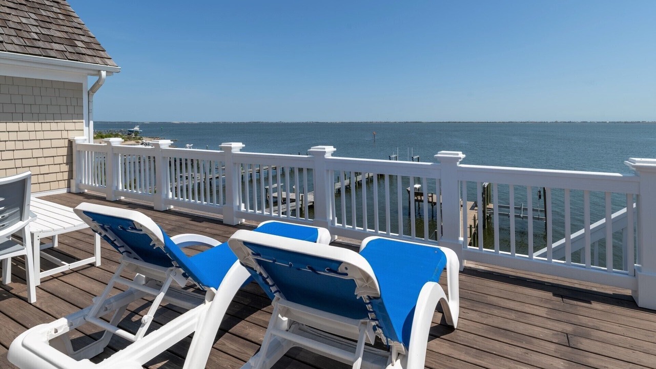 Photo of Patio Balcony in Manteo