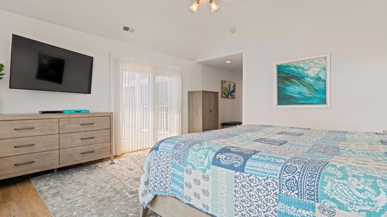 Photo of Bedroom in Manteo