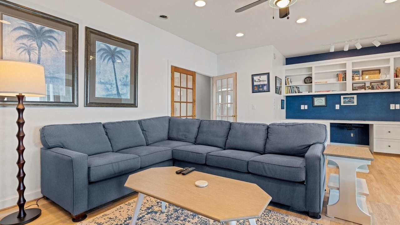 Photo of Livingroom in Manteo