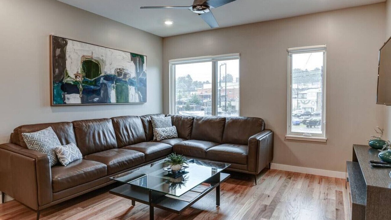 Photo of Livingroom in Asheville
