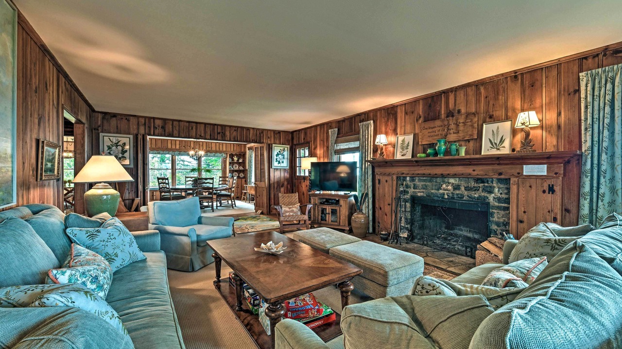 Photo of Bedroom in Blowing Rock