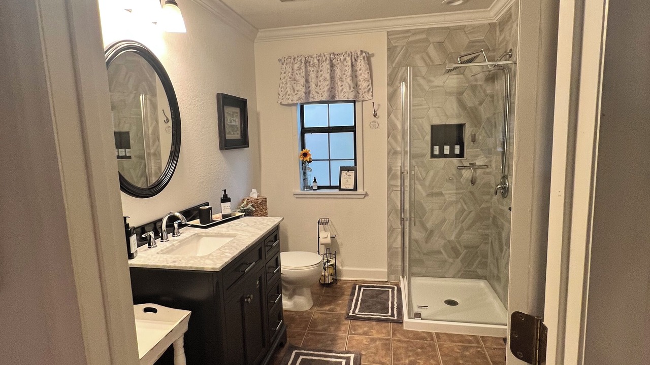 Photo of Bathroom in Murphy