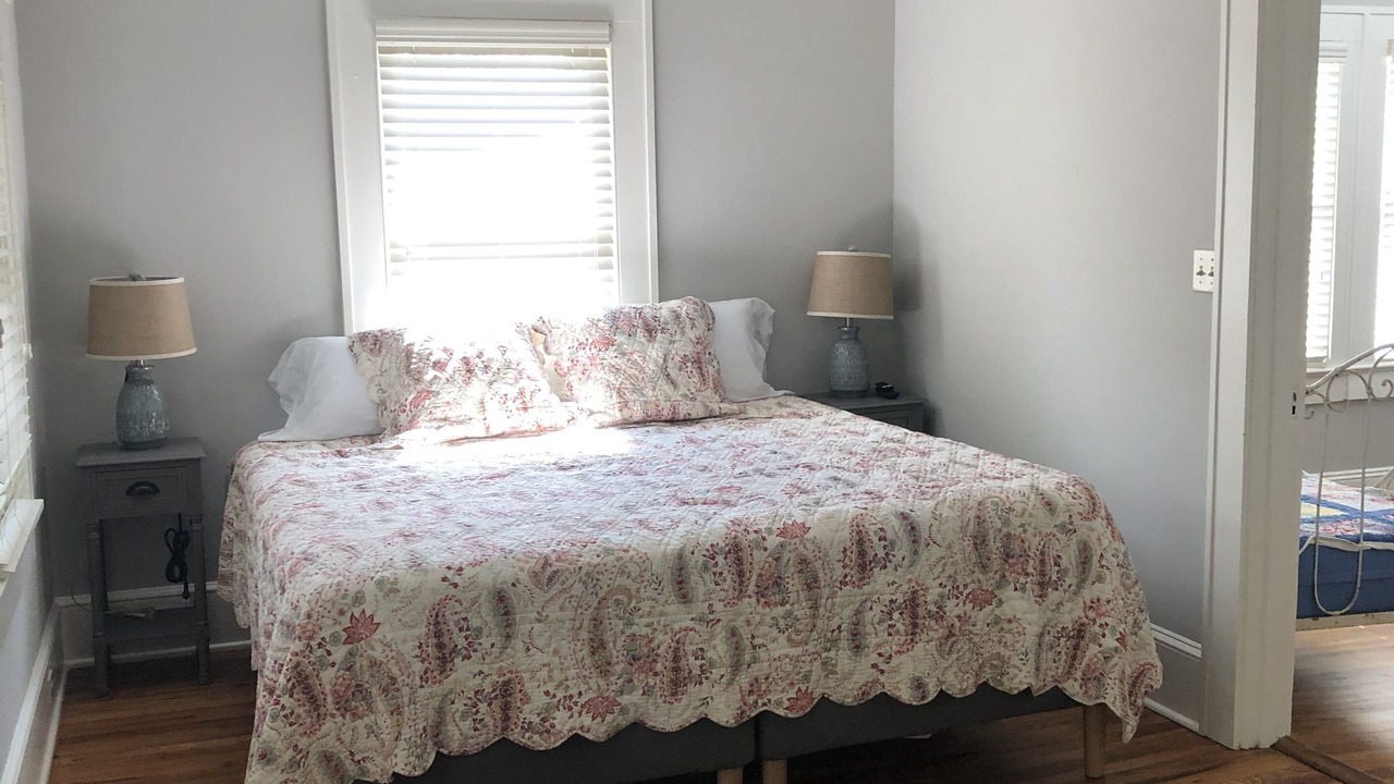Photo of Bedroom in West Asheville Estates