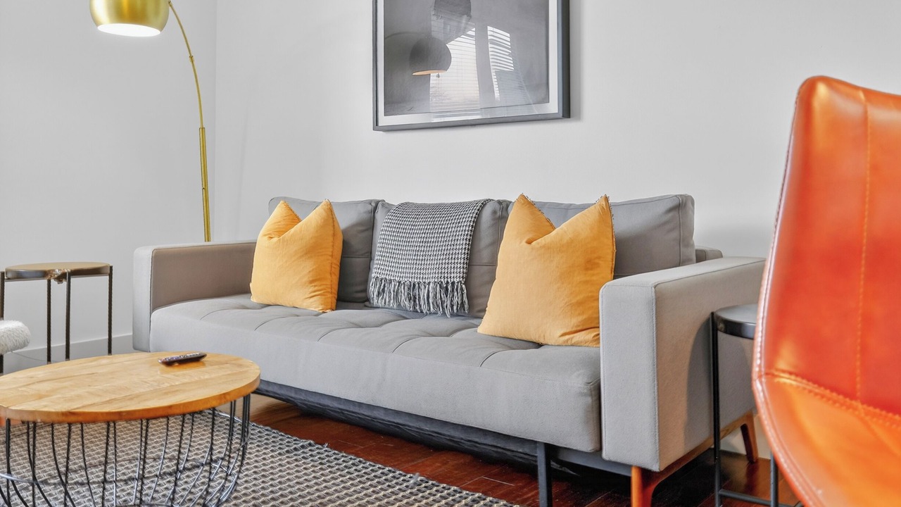 Photo of Livingroom in 12 South