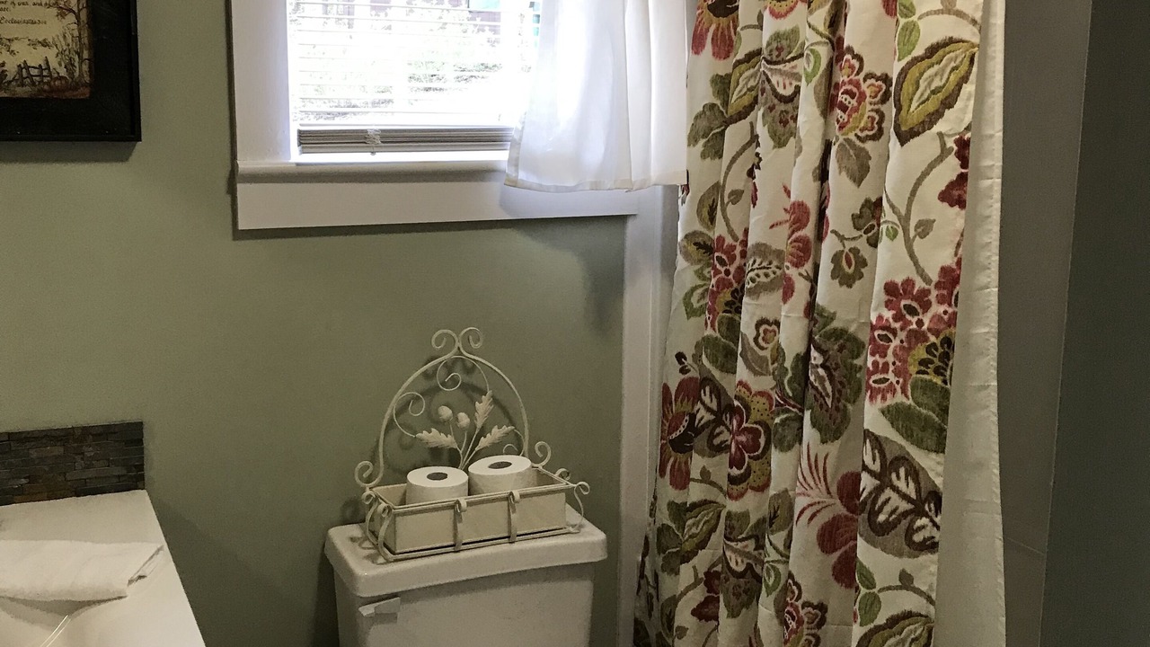 Photo of Bathroom in Lynn