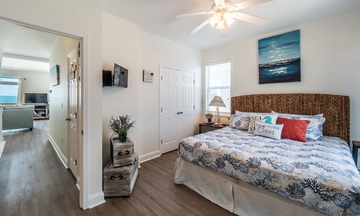 Photo of Bedroom in North Topsail Beach