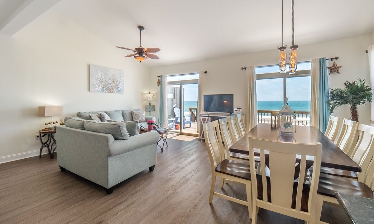 Photo of Bedroom in North Topsail Beach