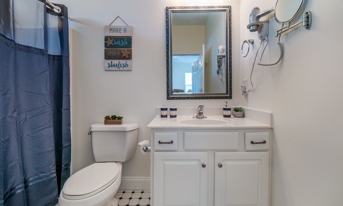 Photo of Bathroom in North Topsail Beach