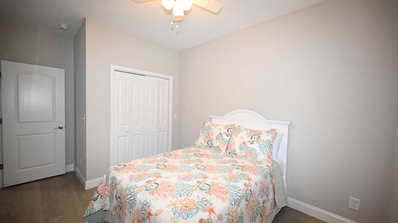 Photo of Bedroom in Sunset Beach