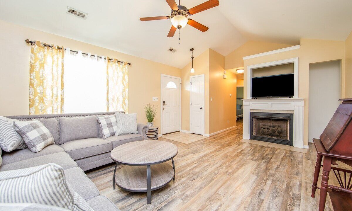 Photo of Livingroom in Fayetteville