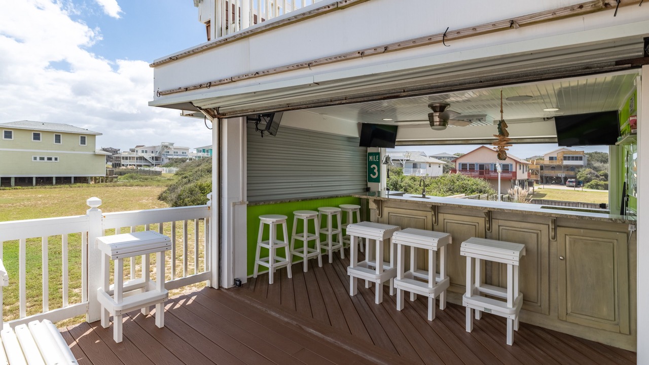 Photo of Patio Balcony in Sea Retreat