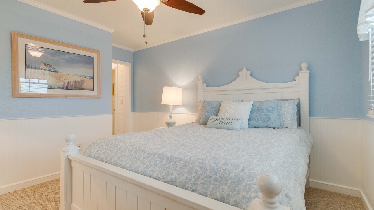 Photo of Bedroom in Sea Retreat