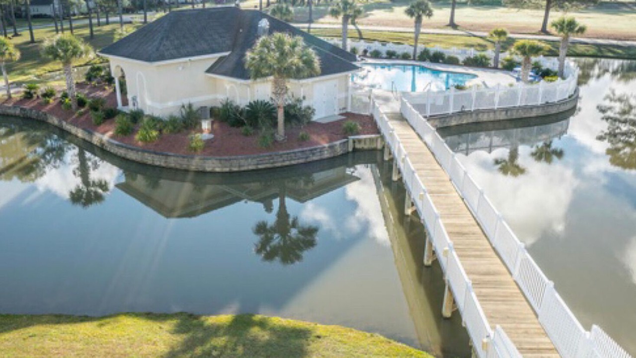 Photo of Patio Balcony in Calabash
