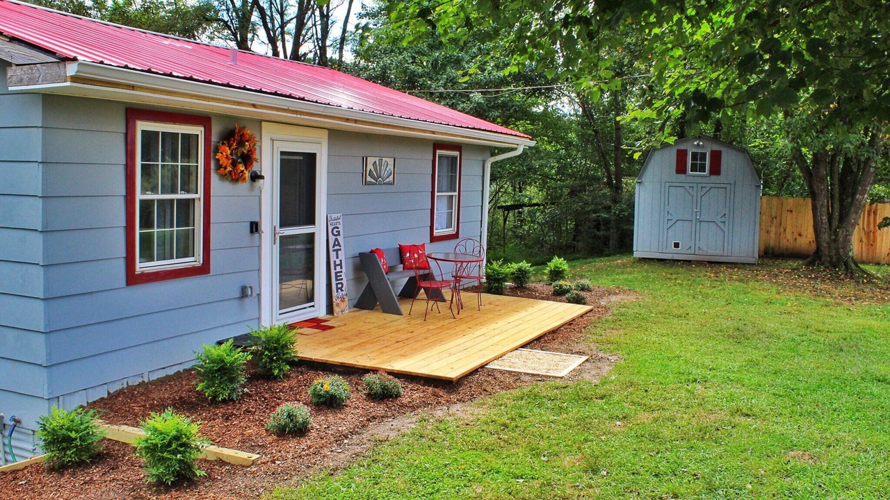 Photo of Patio Balcony in Elkin