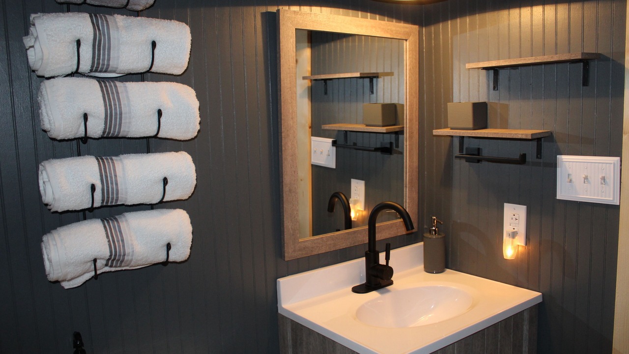 Photo of Bathroom in Elkin