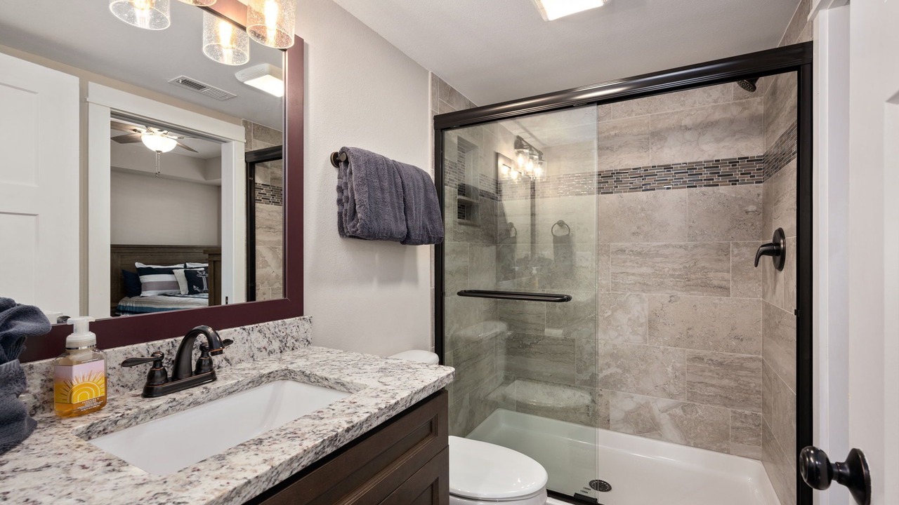 Photo of Bathroom in Whalehead Beach