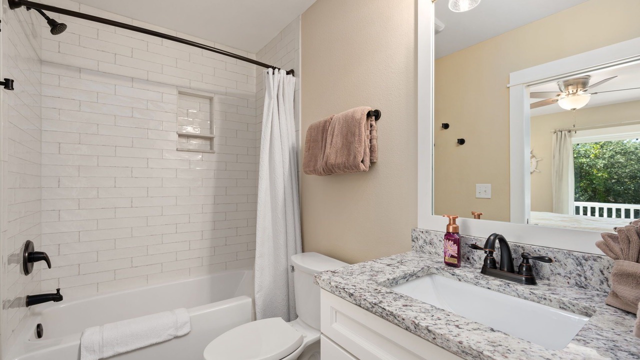Photo of Bathroom in Whalehead Beach
