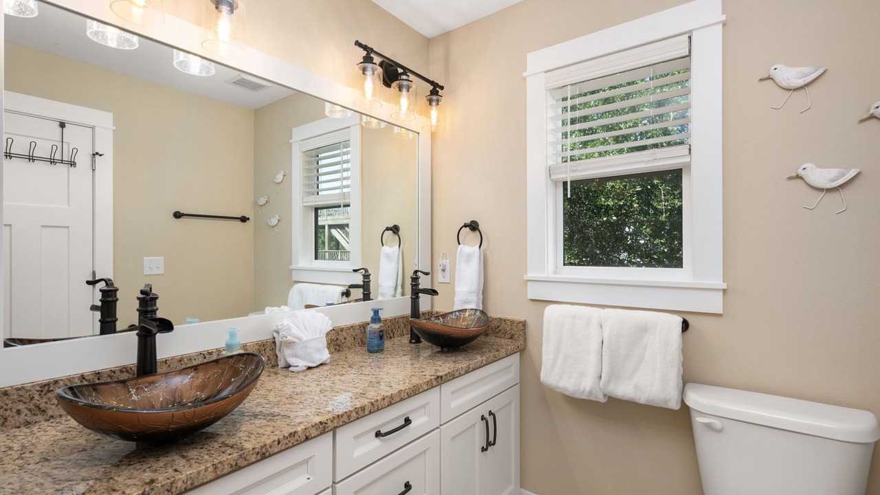 Photo of Bathroom in Whalehead Beach