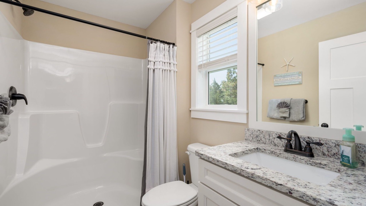 Photo of Bathroom in Whalehead Beach