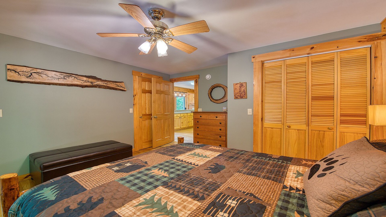 Photo of Bedroom in Maggie Valley
