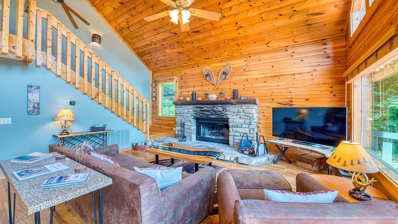 Photo of Livingroom in Maggie Valley