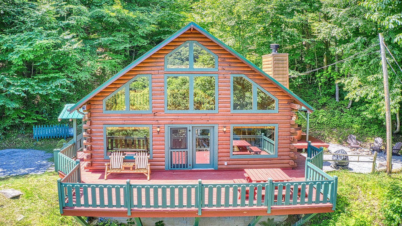 Photo of Patio Balcony in Maggie Valley
